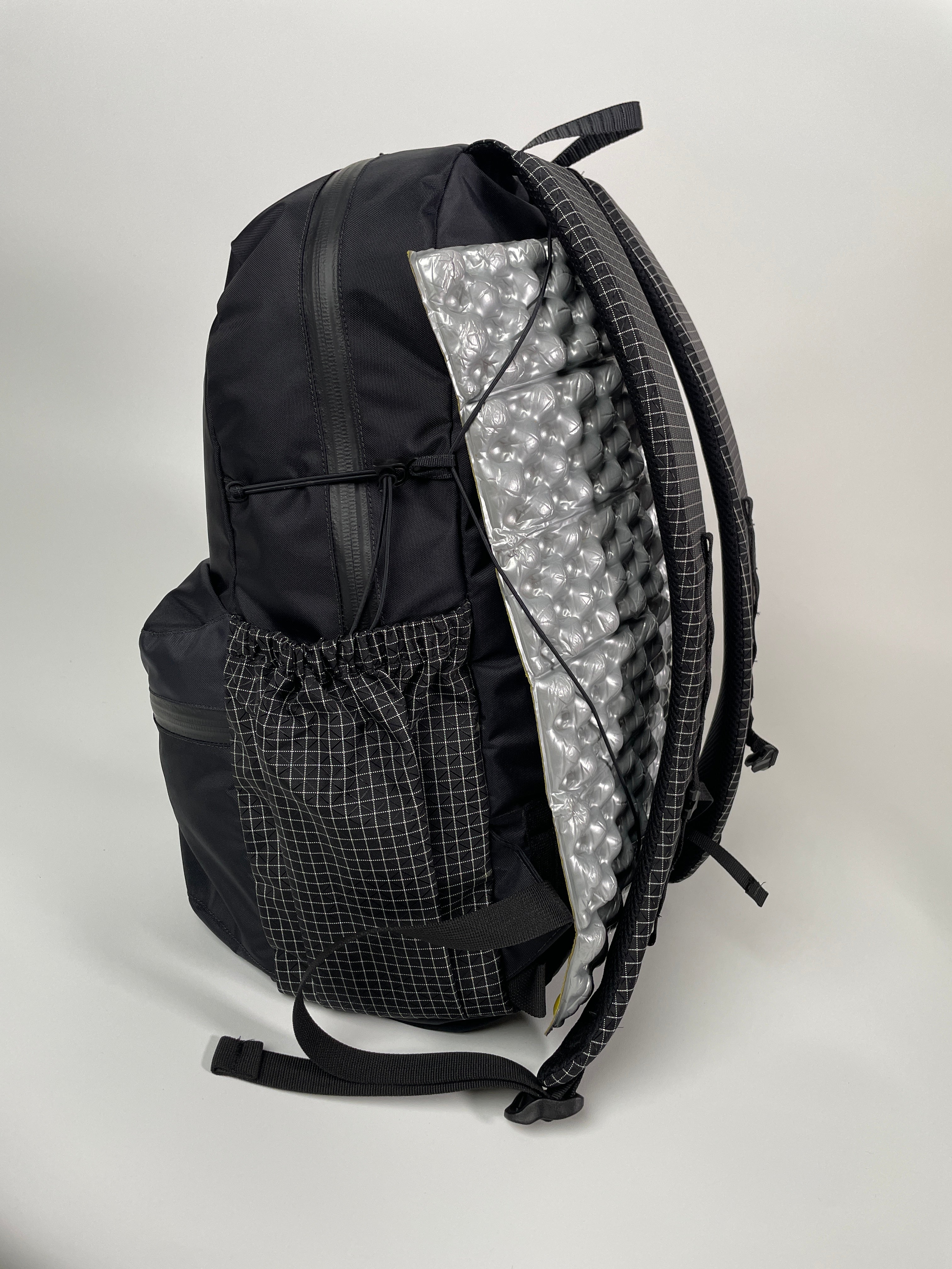 Minimalist 25L Daypack - Black