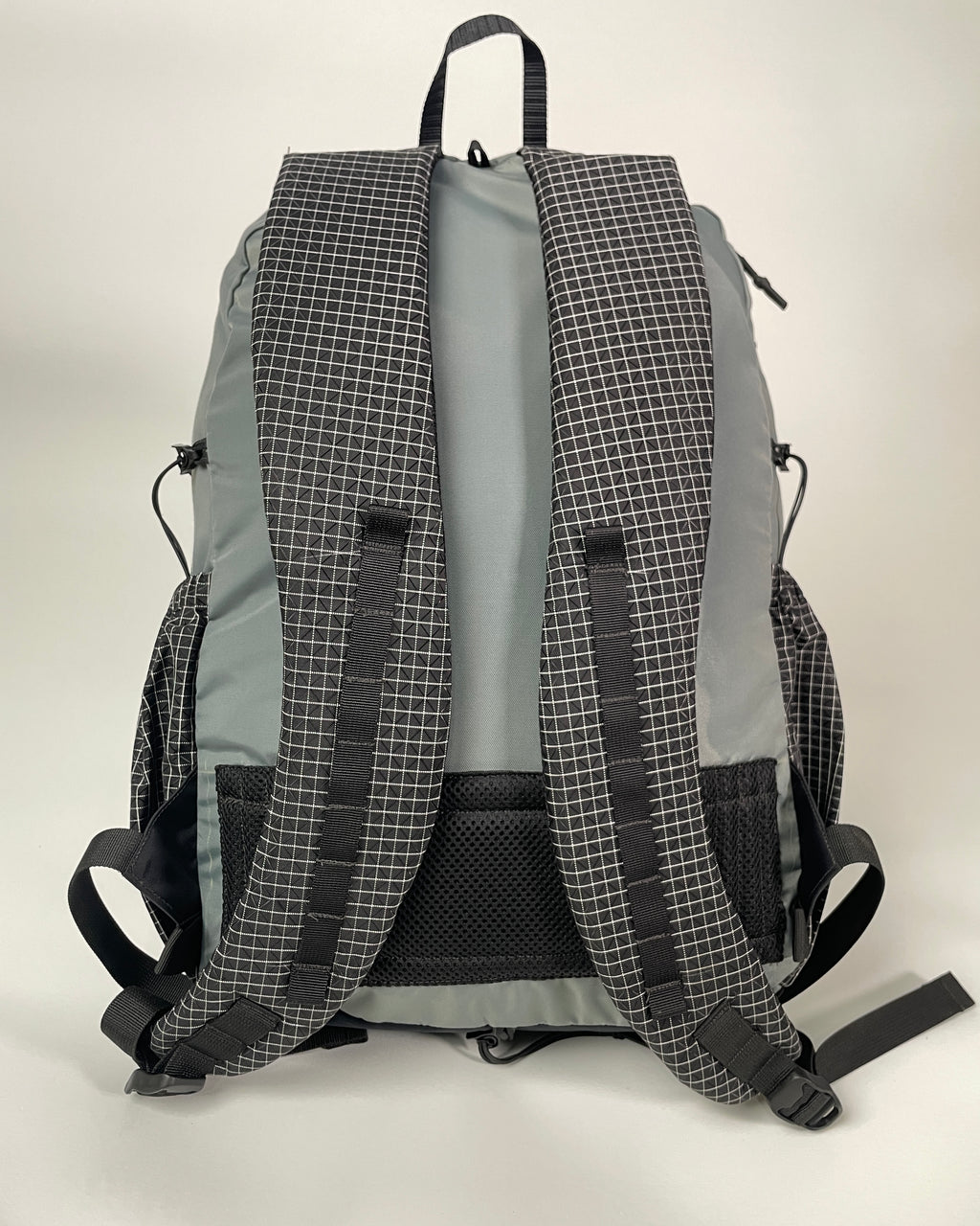 Minimalist 25L Daypack