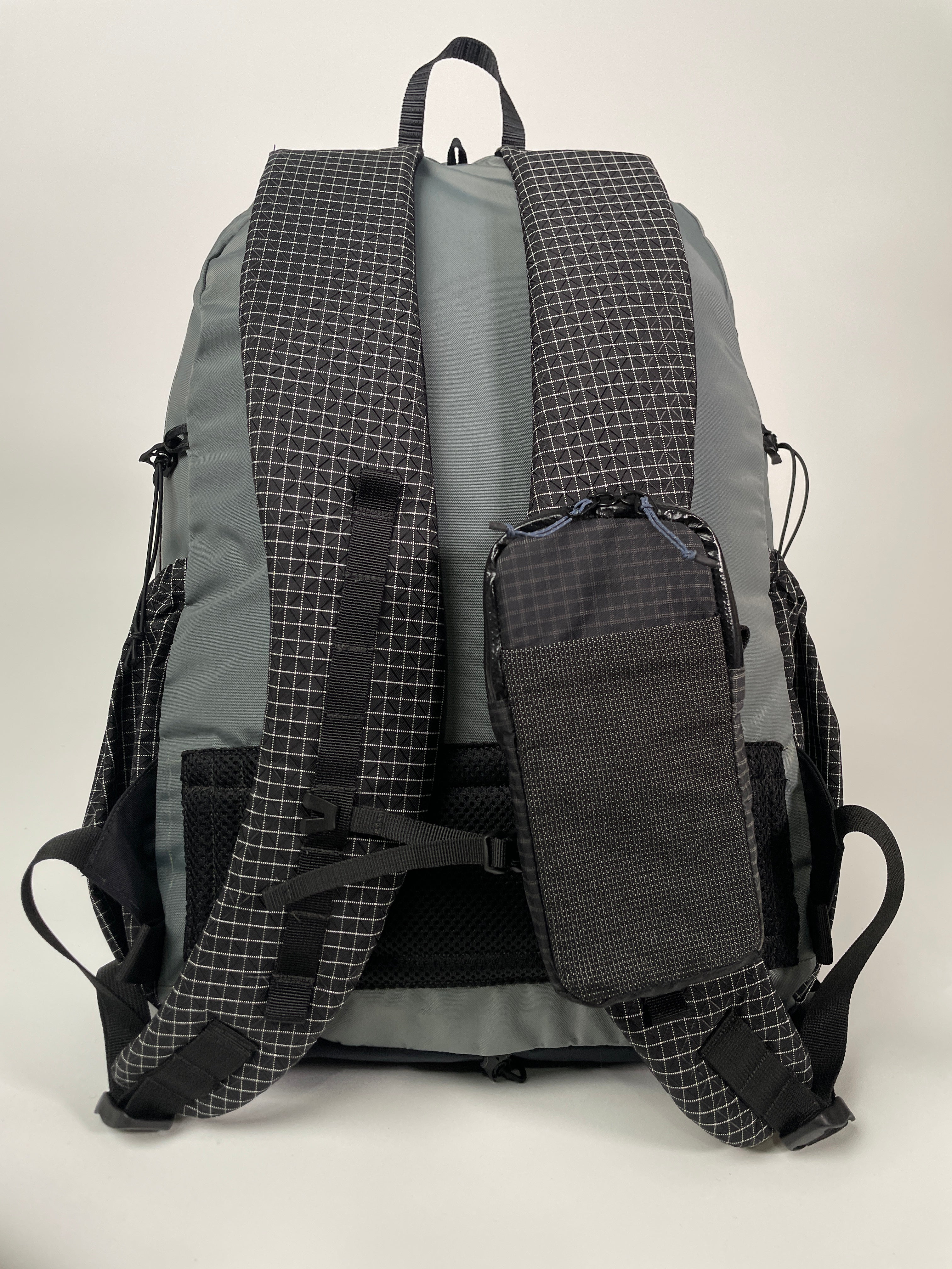 Minimalist 25L Daypack